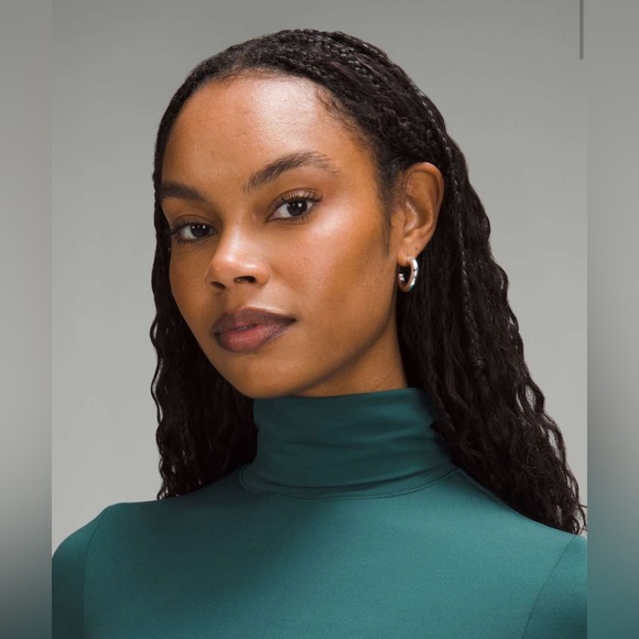 lululemon NWT Wundermost Ultra-Soft Nulu Turtleneck Bodysuit Storm Teal - Picture 2 of 13